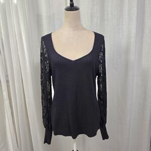 2/$30 Absolutely Famous Black Rib Knit Sweater Lace Sleeves Plus Size 1X‎